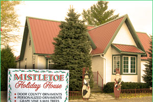 Mistletoe Holiday House Exterior